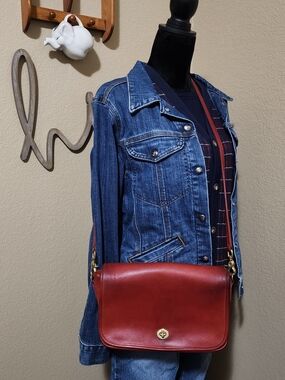 🍒 Vintage Coach Red Leather City Bag Crossbody Flap –Style 9790 🍒